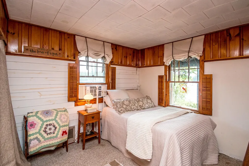 89 Joe Del Drive Wakefield NH 03830