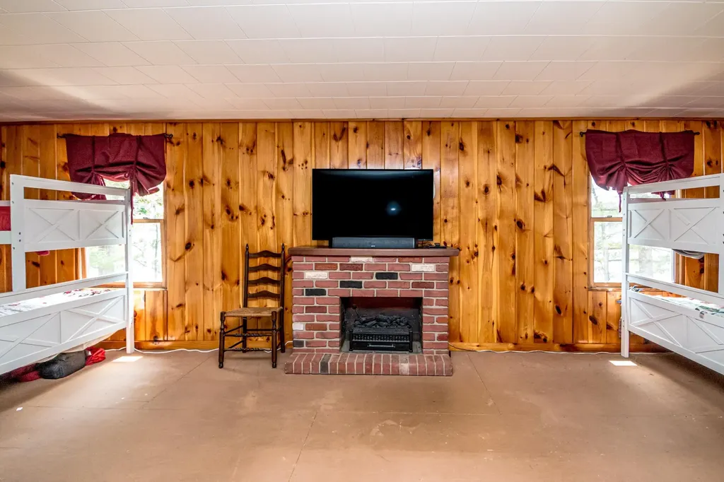 89 Joe Del Drive Wakefield NH 03830
