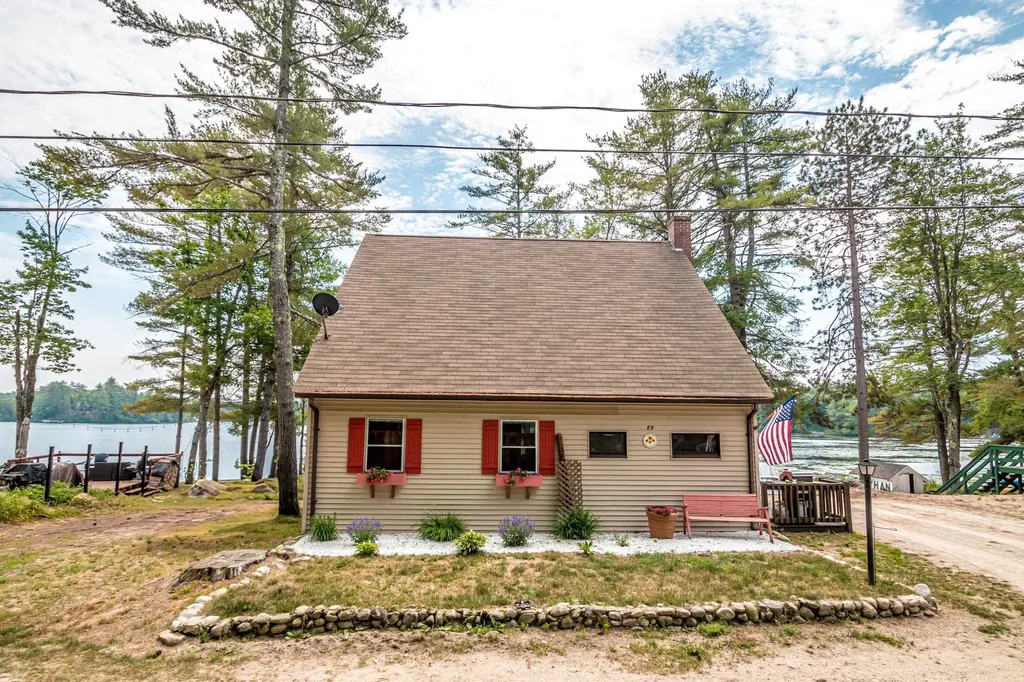 89 Joe Del Drive Wakefield NH 03830