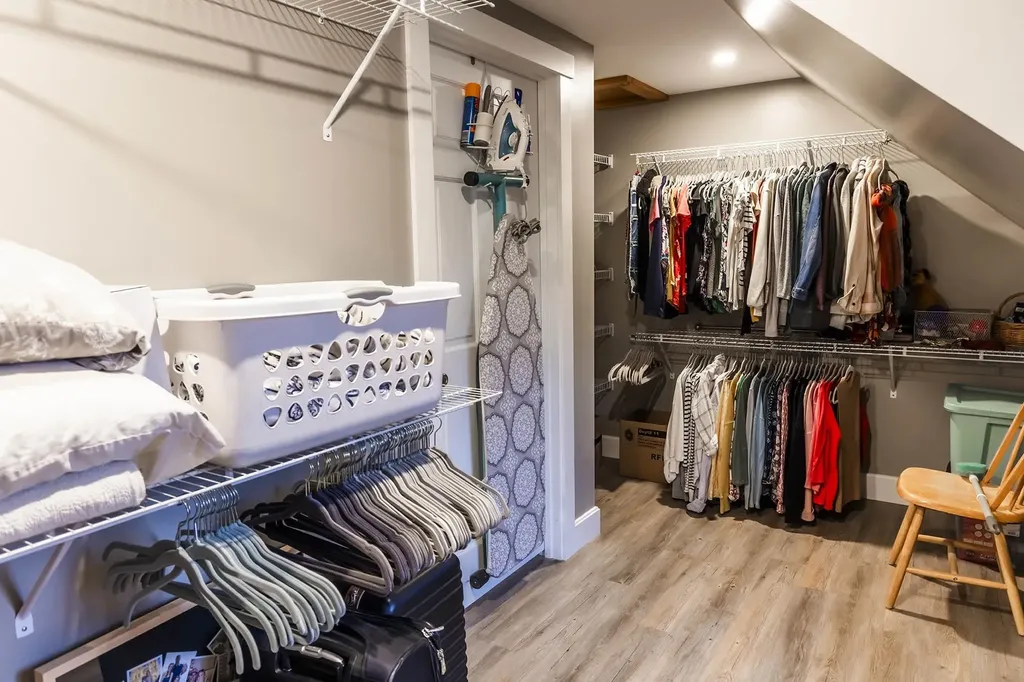 86 Appletree Lane Newport City VT 05855