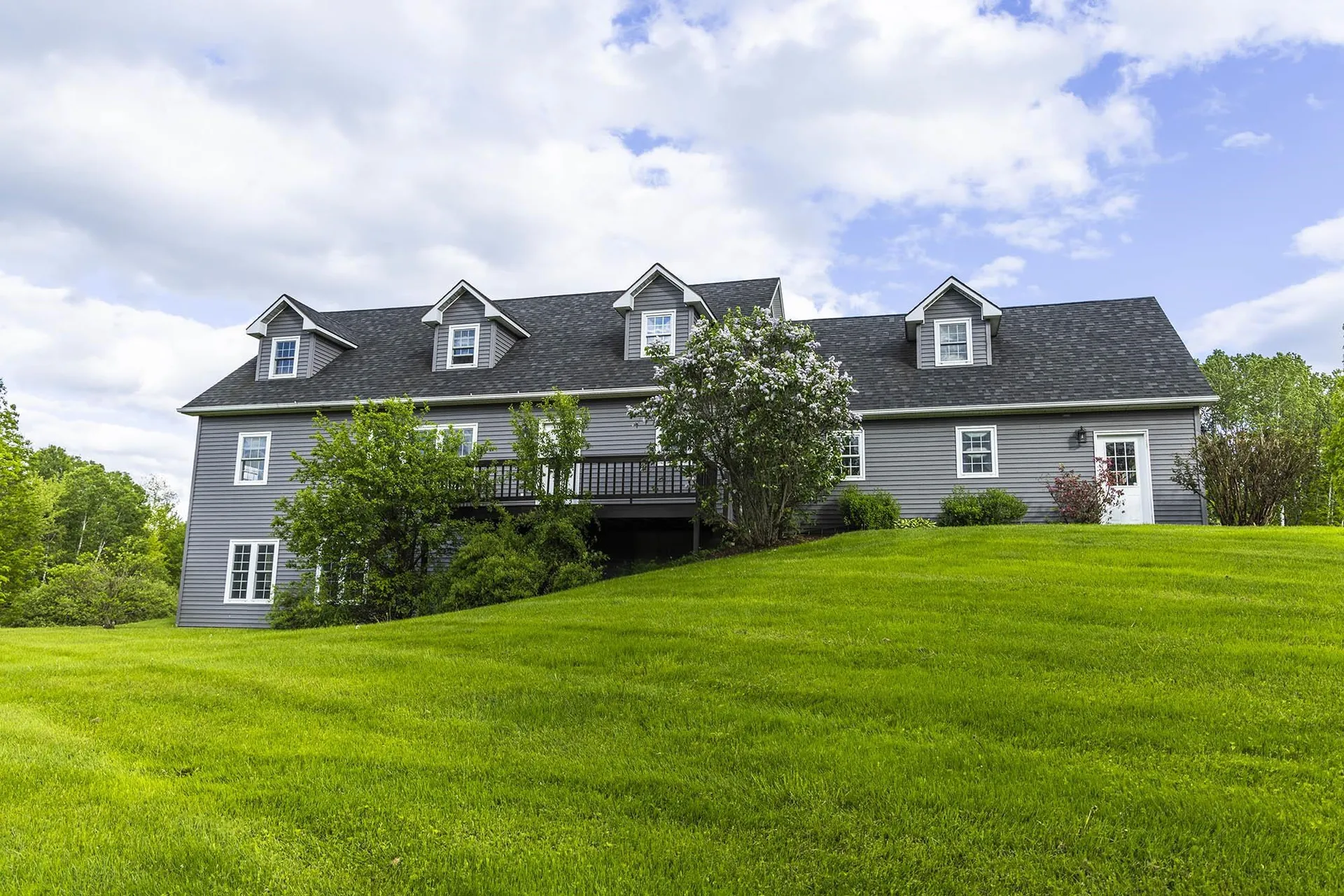 86 Appletree Lane Newport City VT 05855