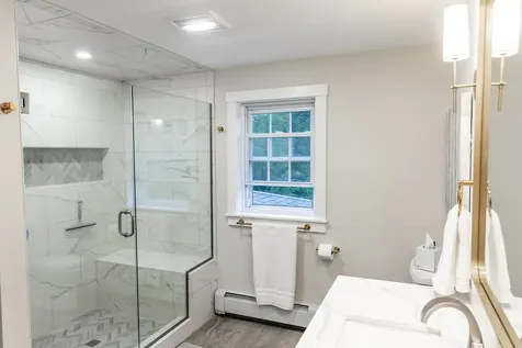 86 Appletree Lane Newport City VT 05855