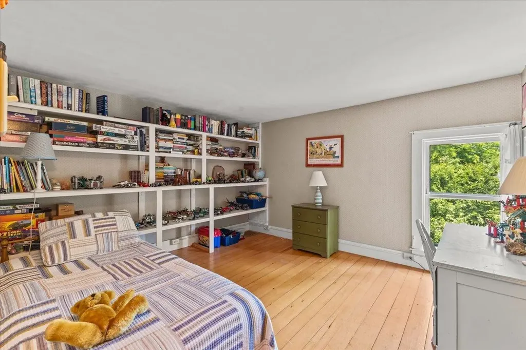 50 Commonwealth Avenue Hyde Park VT 05655