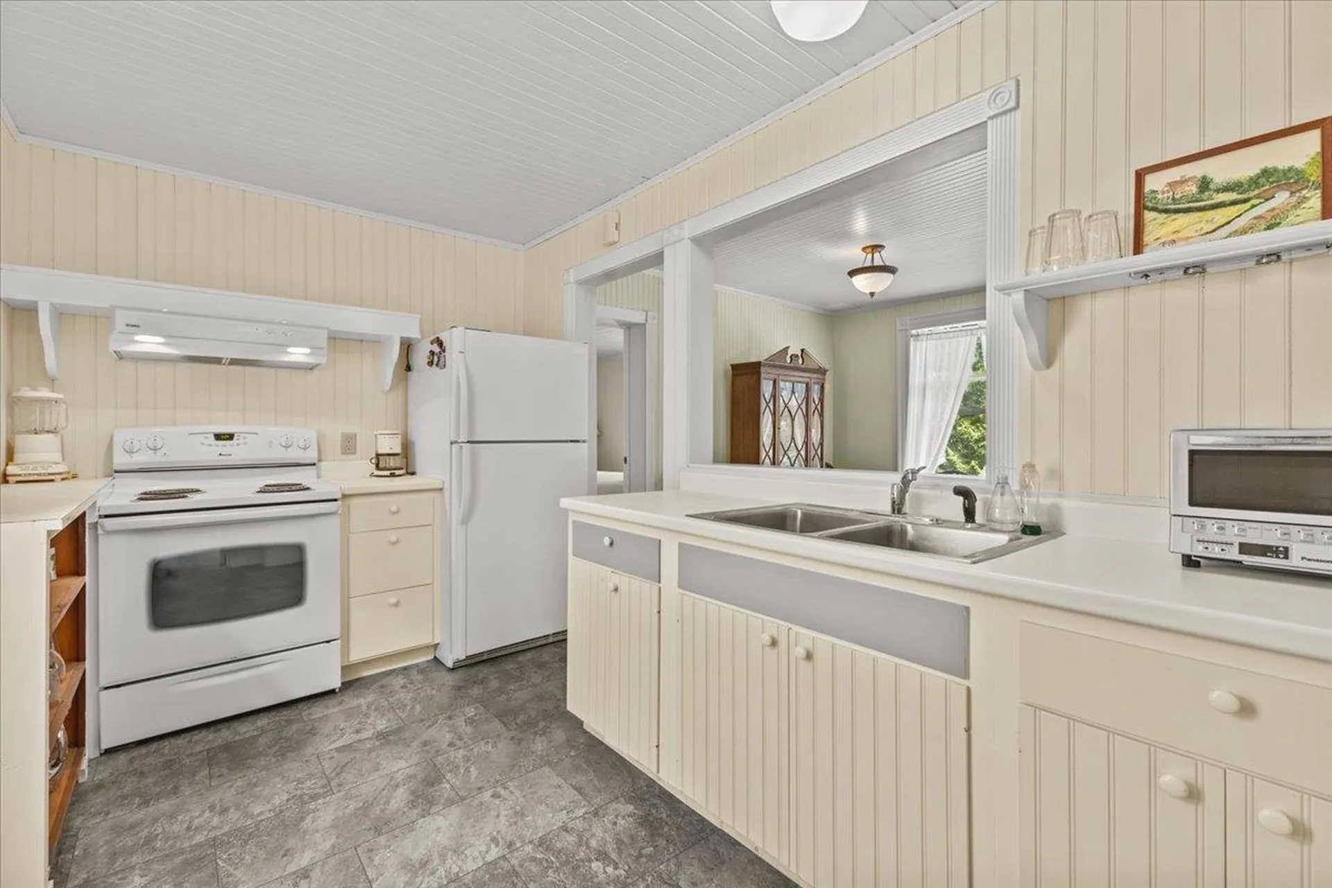 50 Commonwealth Avenue Hyde Park VT 05655