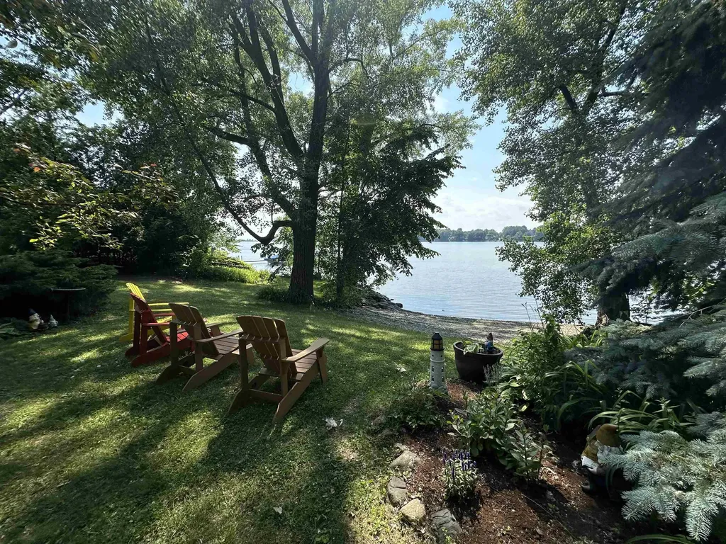 1032 Blockhouse Point Road North Hero VT 05474