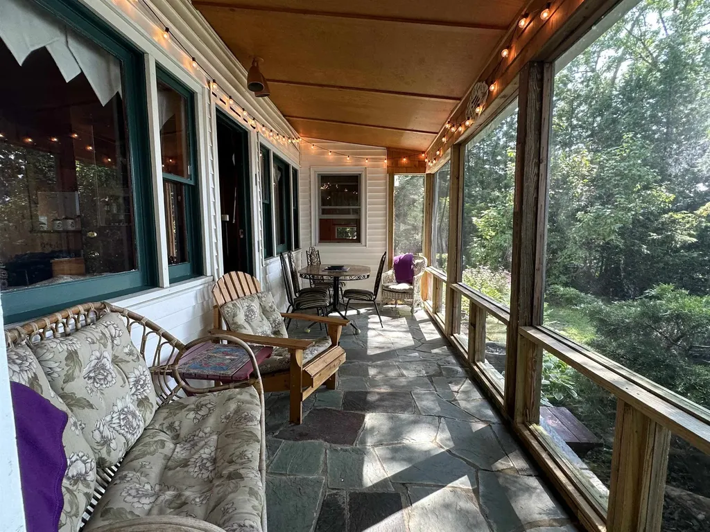 1032 Blockhouse Point Road North Hero VT 05474