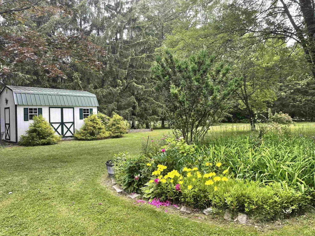 1032 Blockhouse Point Road North Hero VT 05474