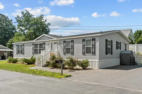 22 Trailerhome Drive Salem NH 03079