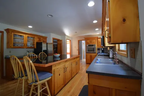 5 Reinfuss Lane Kingston NH 03848