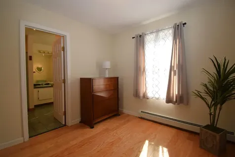 5 Reinfuss Lane Kingston NH 03848