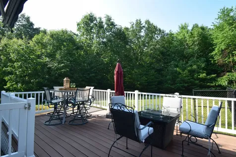 5 Reinfuss Lane Kingston NH 03848