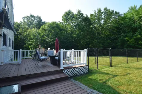 5 Reinfuss Lane Kingston NH 03848