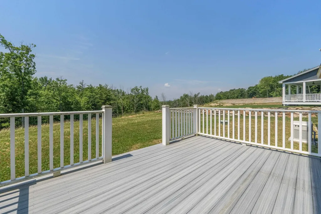 16 Eisenhower Drive Rochester NH 03867