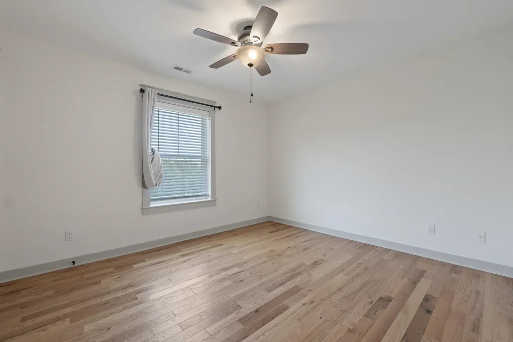 16 Eisenhower Drive Rochester NH 03867