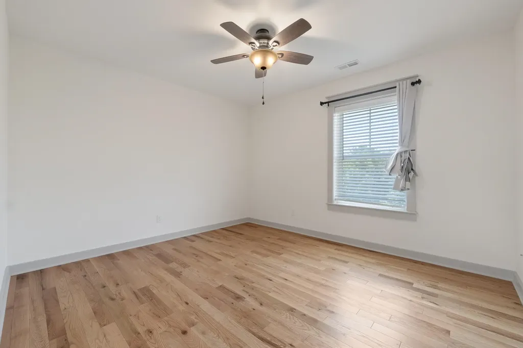16 Eisenhower Drive Rochester NH 03867