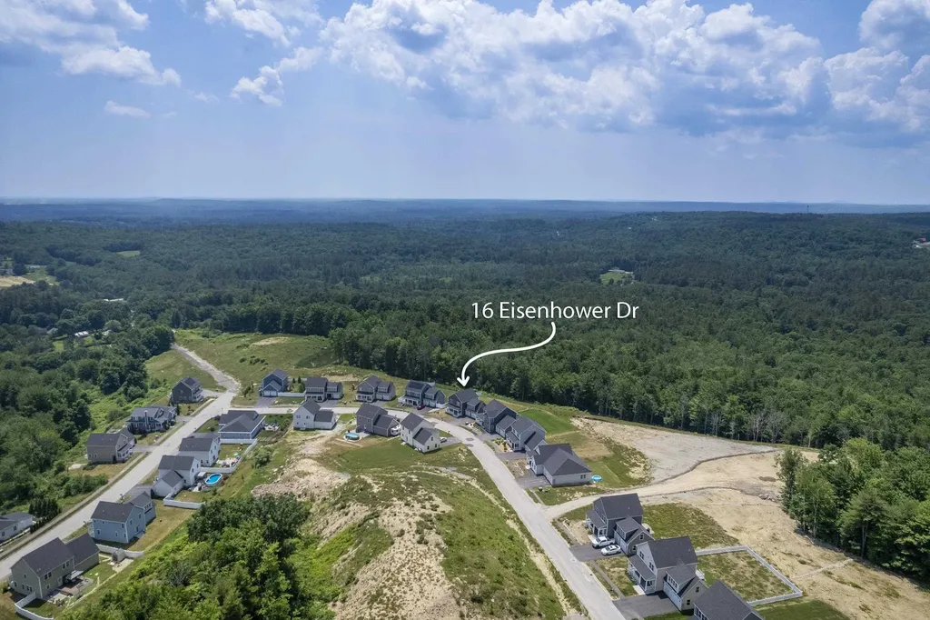 16 Eisenhower Drive Rochester NH 03867