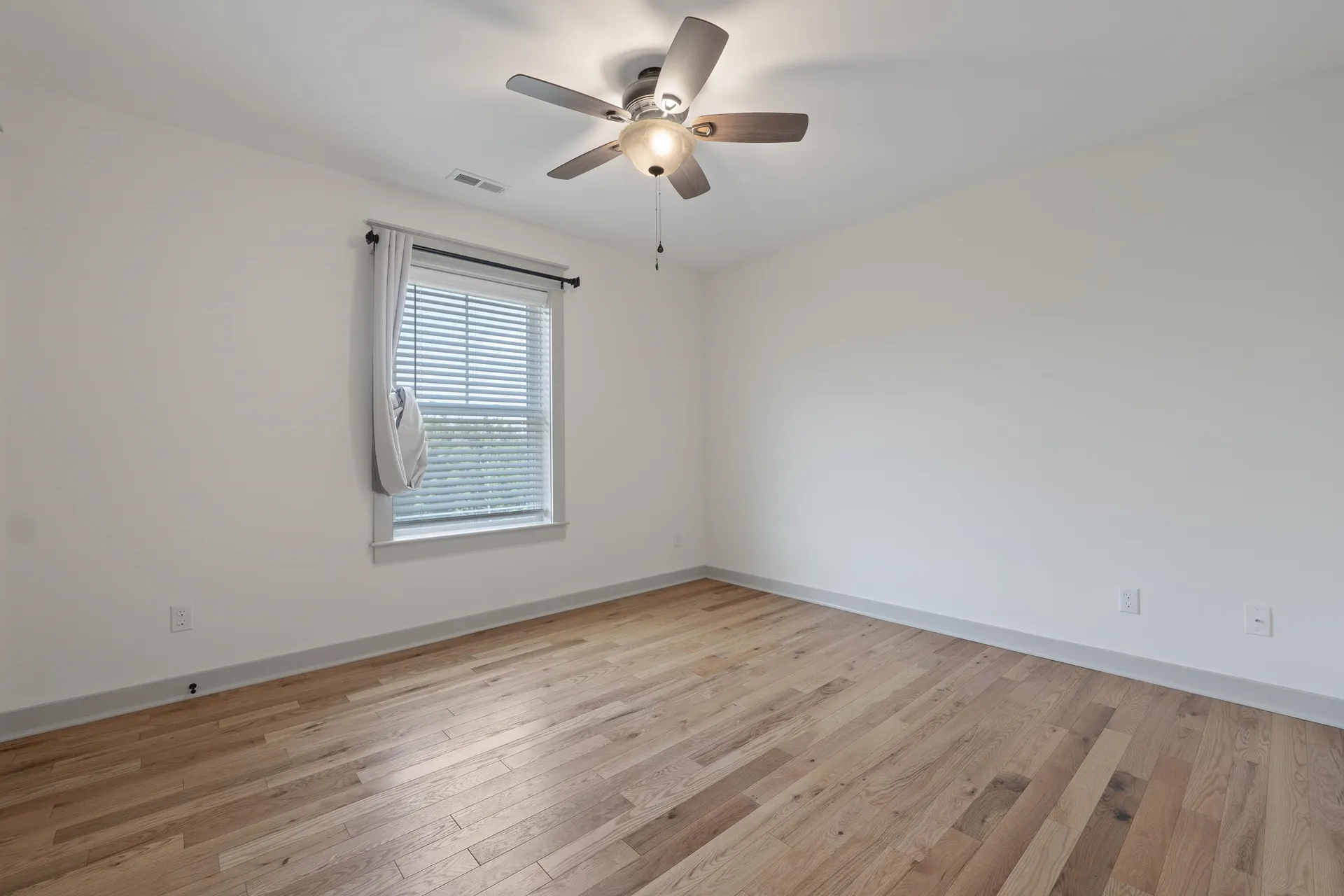 16 Eisenhower Drive Rochester NH 03867