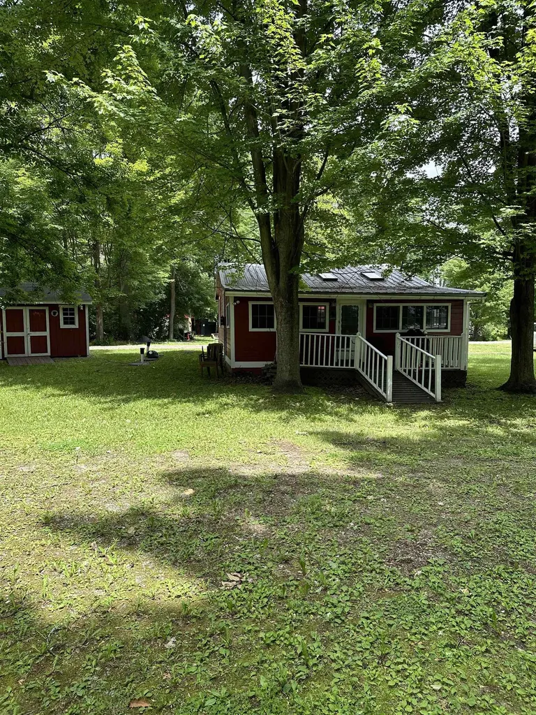 51 Island Drive Bridport VT 05734