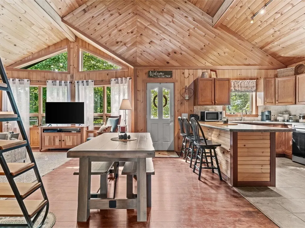 512 Delong Lane Shoreham VT 05770