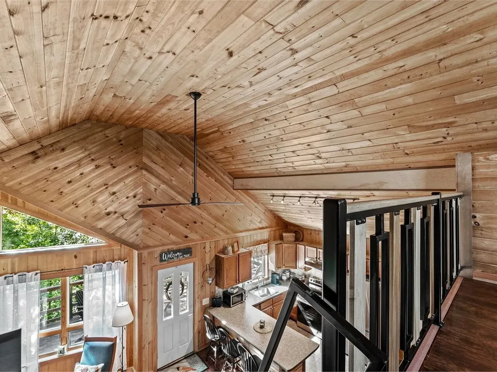 512 Delong Lane Shoreham VT 05770