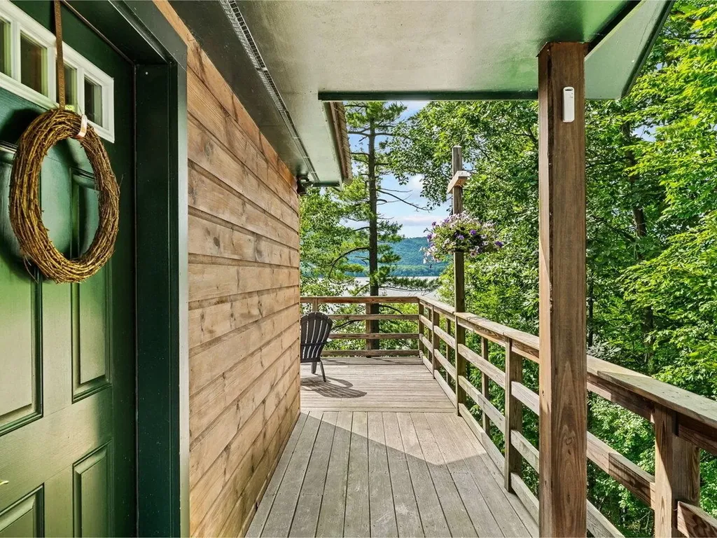 512 Delong Lane Shoreham VT 05770