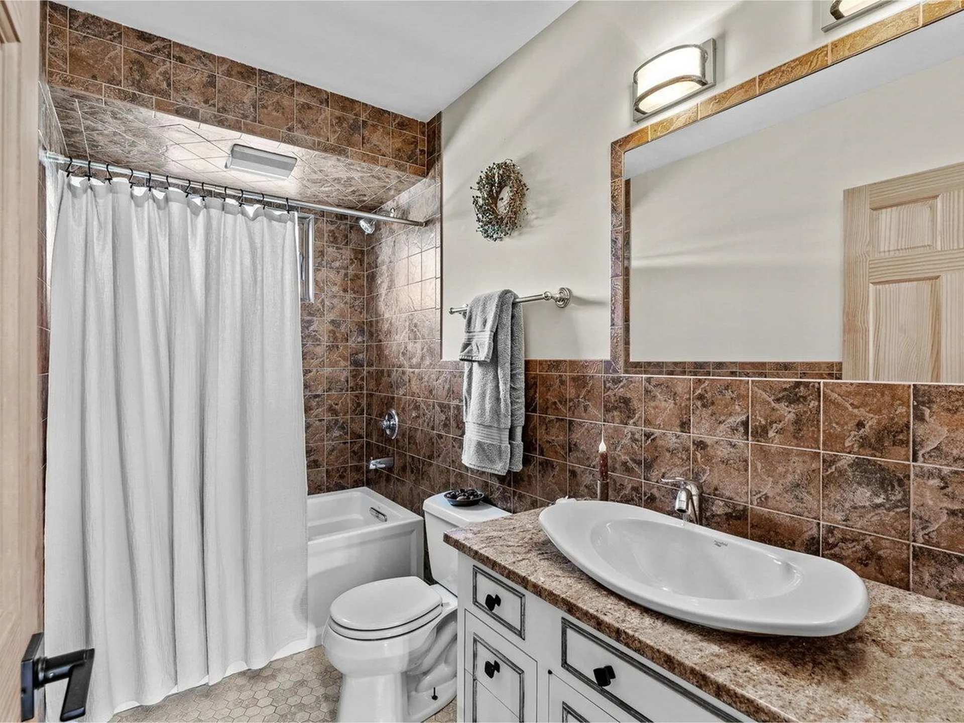 512 Delong Lane Shoreham VT 05770