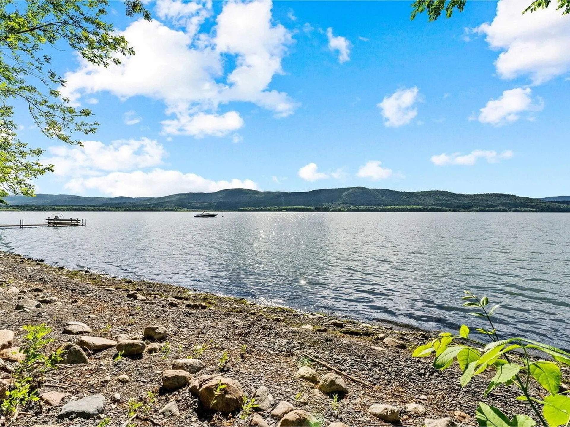 512 Delong Lane Shoreham VT 05770