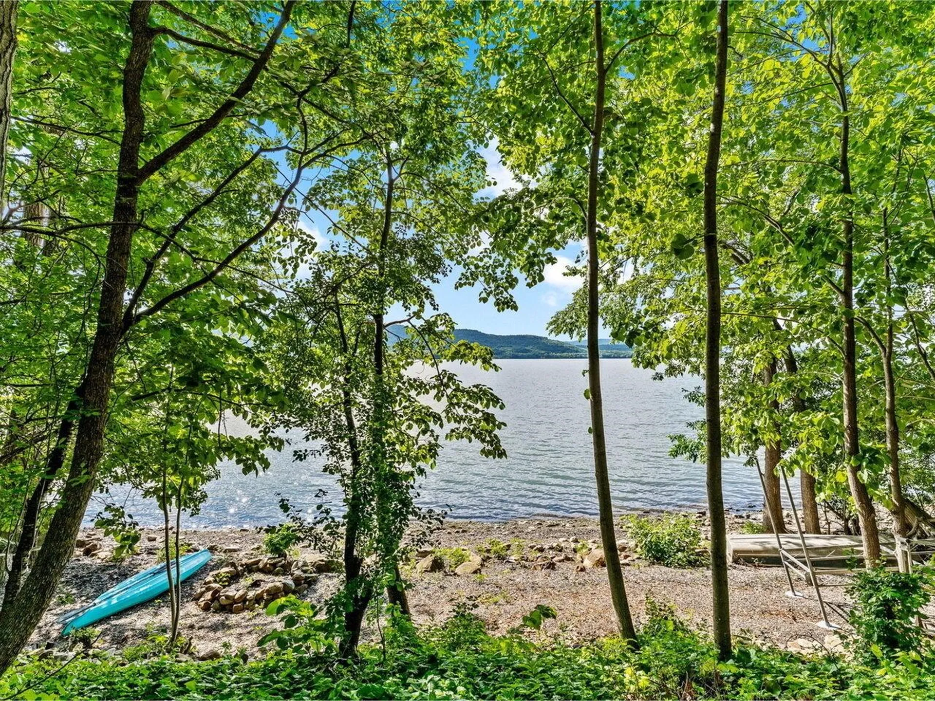 512 Delong Lane Shoreham VT 05770