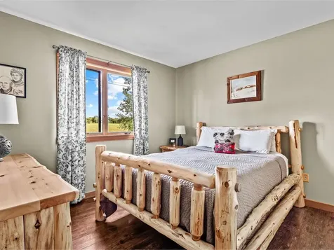 512 Delong Lane Shoreham VT 05770