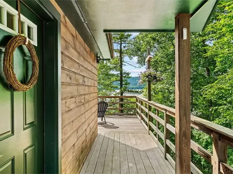 512 Delong Lane Shoreham VT 05770