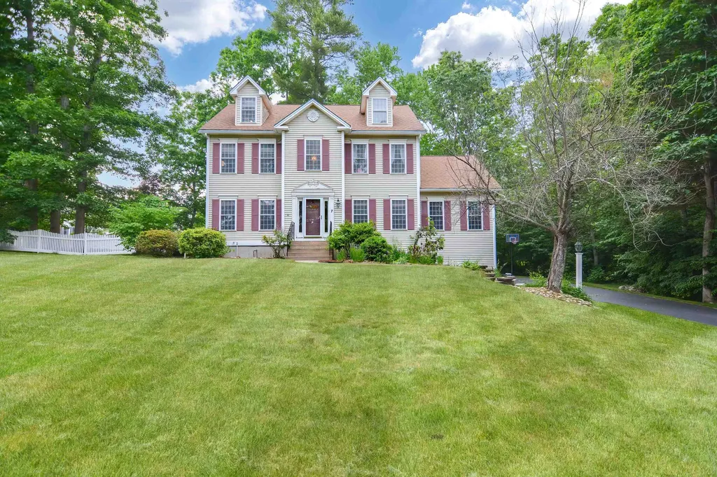 7 Sentry Road Bedford NH 03110