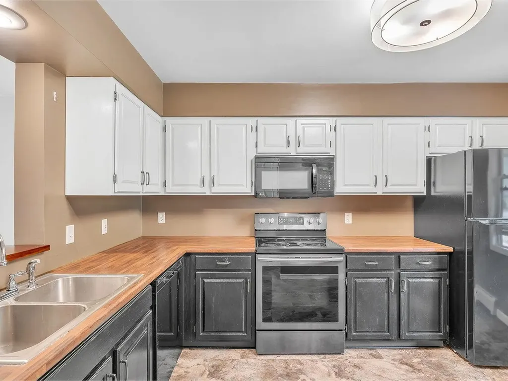 3 Perkins Drive Essex Junction VT 05452