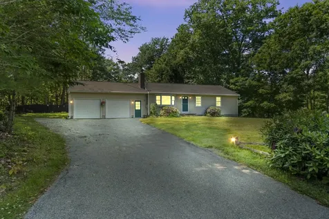 74 Exeter Road South Hampton NH 03827