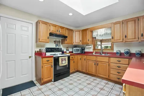 74 Exeter Road South Hampton NH 03827