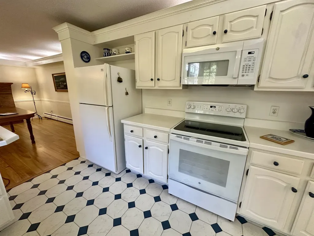 5 Baycrest Drive South Burlington VT 05403