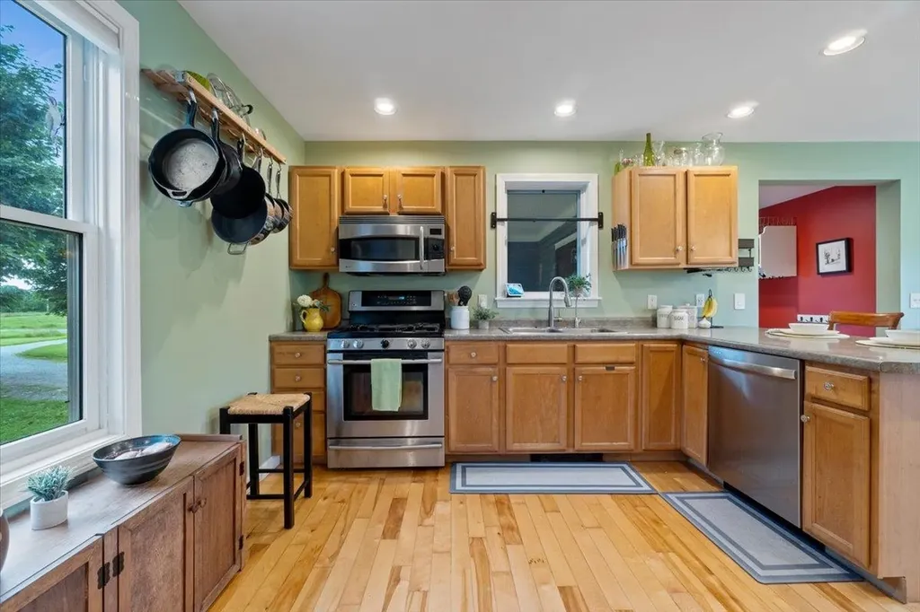 99 Mountain View Road Ferrisburgh VT 05473