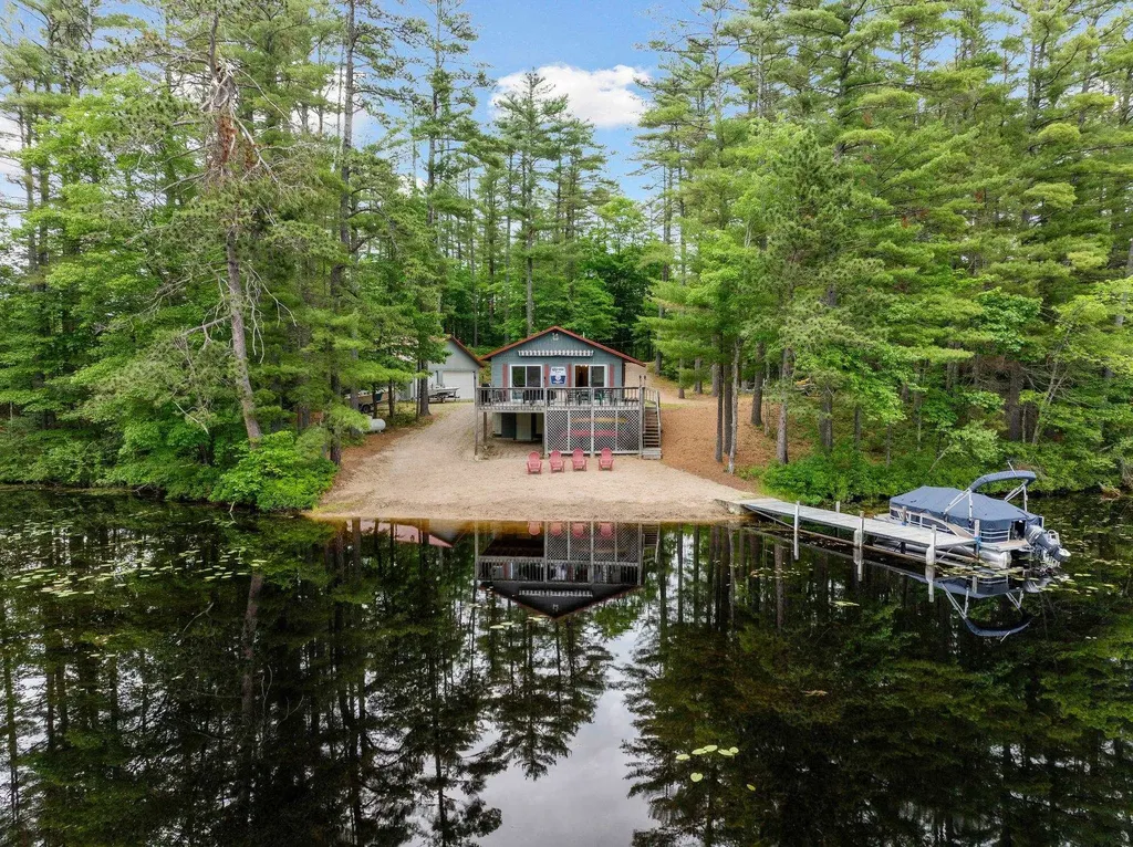 33 Foye Cove Road Wakefield NH 03830