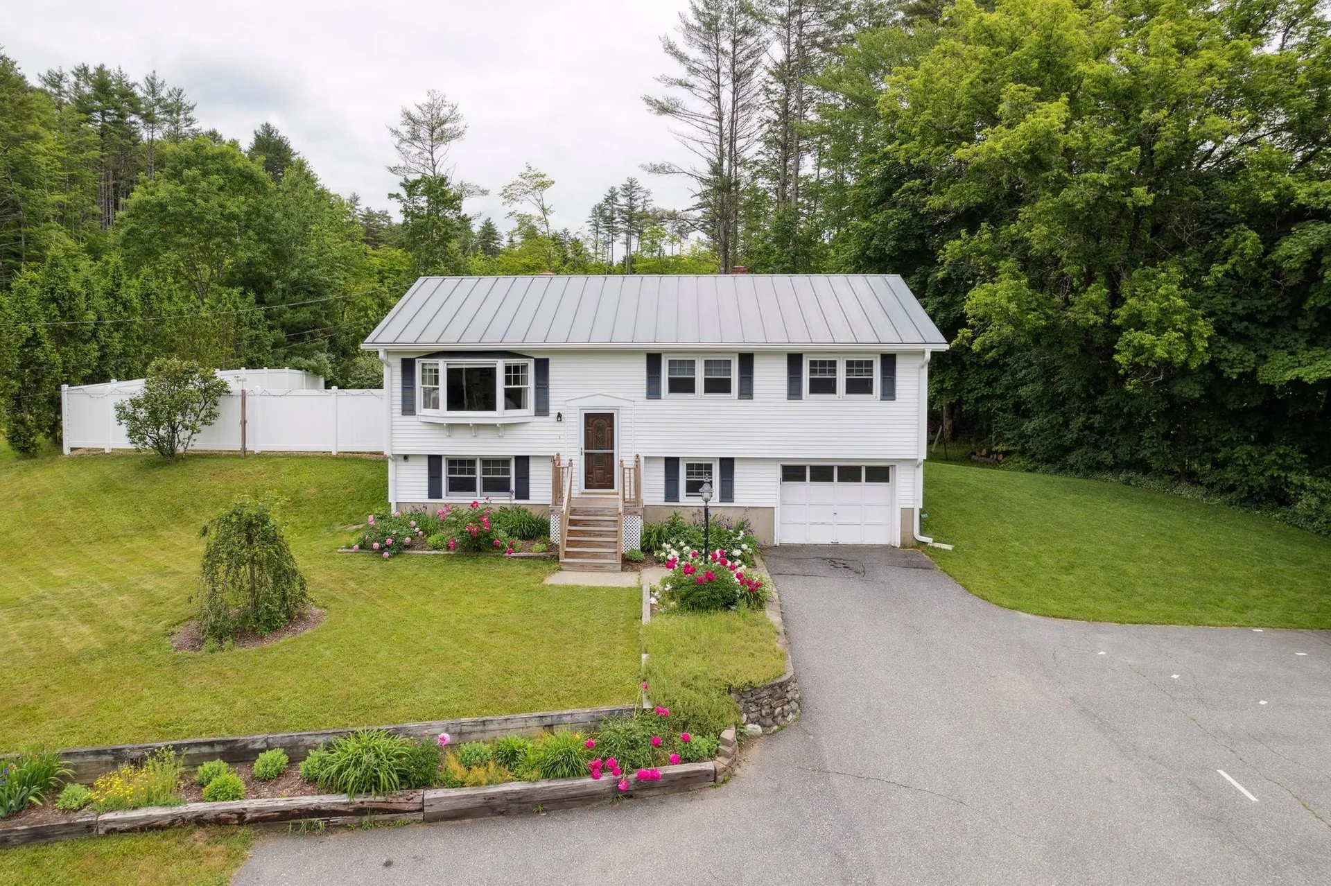 289 Hanover Street Claremont NH 03743