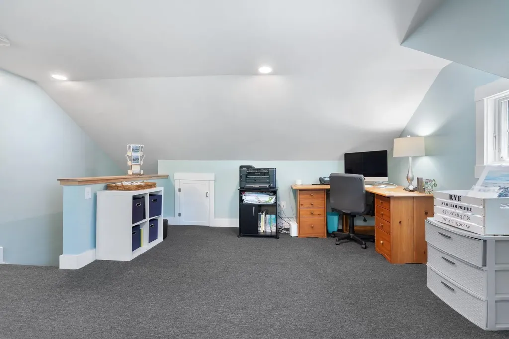 19 Blueberry Lane Rye NH 03870