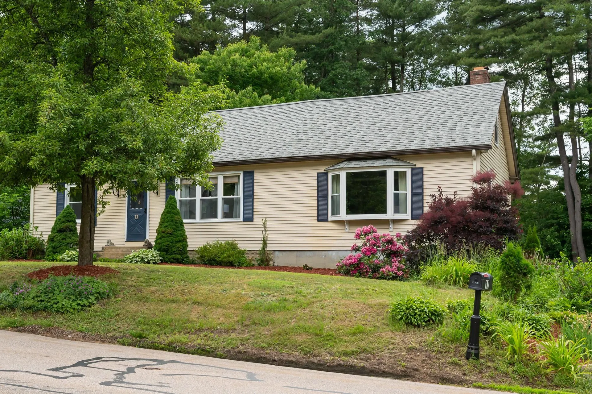 11 Conant Road Nashua NH 03062