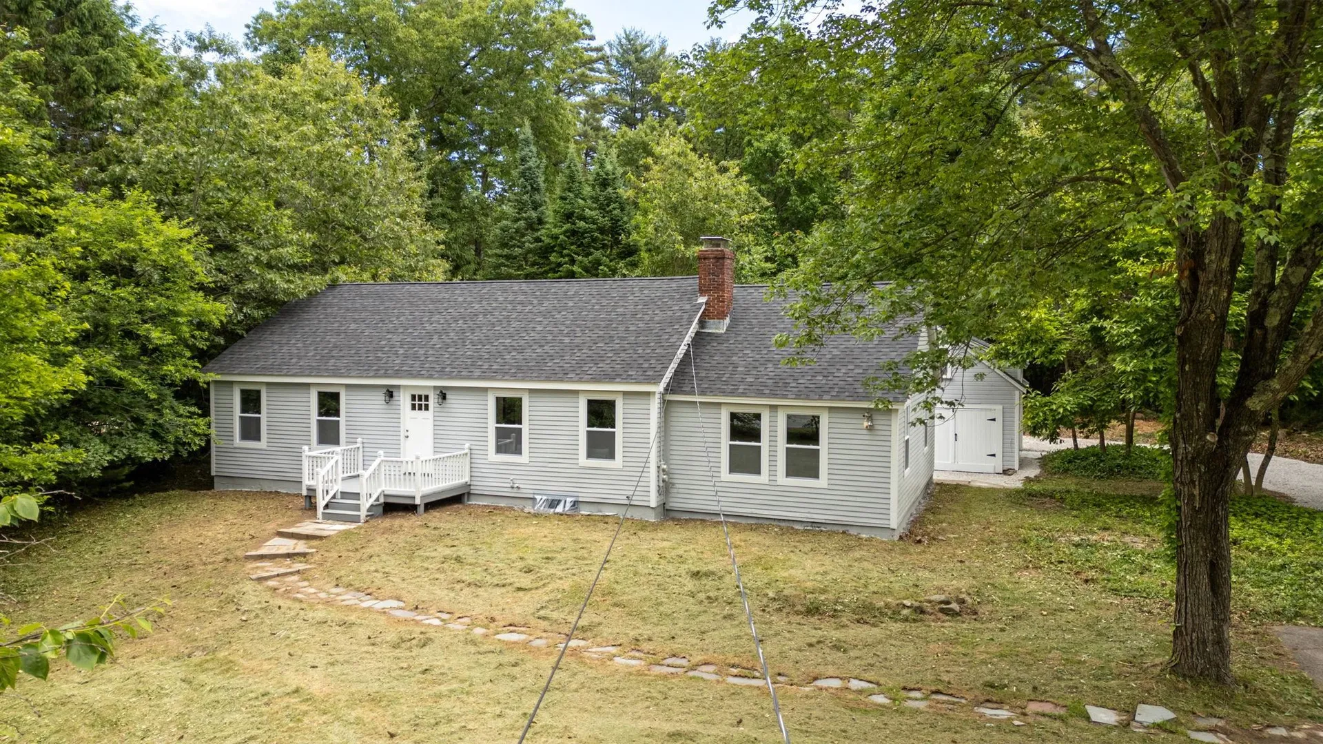 21 Mill Road North Hampton NH 03862