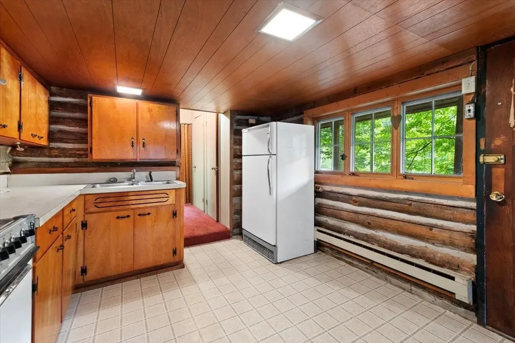 4355 Sandgate Road Sandgate VT 05250