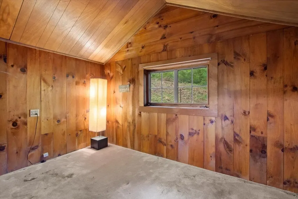 4355 Sandgate Road Sandgate VT 05250