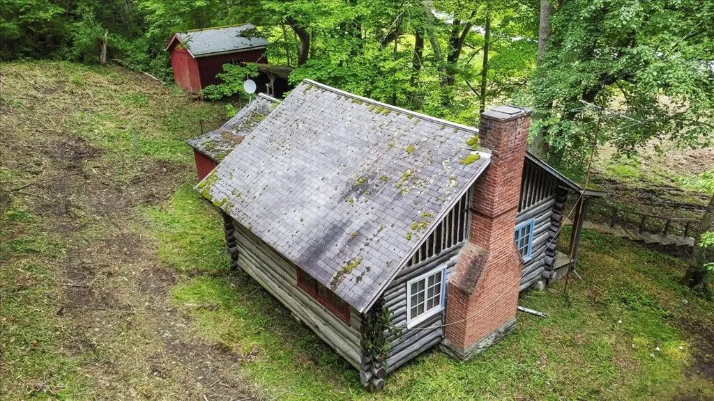 4355 Sandgate Road Sandgate VT 05250