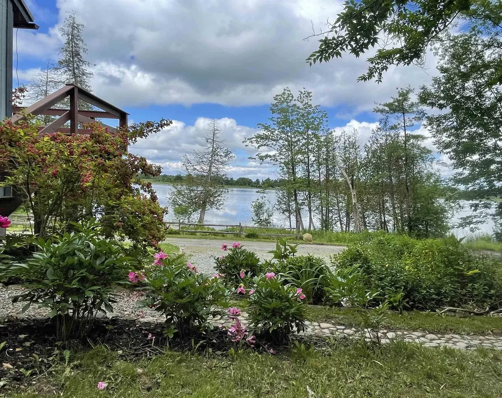 28 South Shore Road Monkton VT 05469