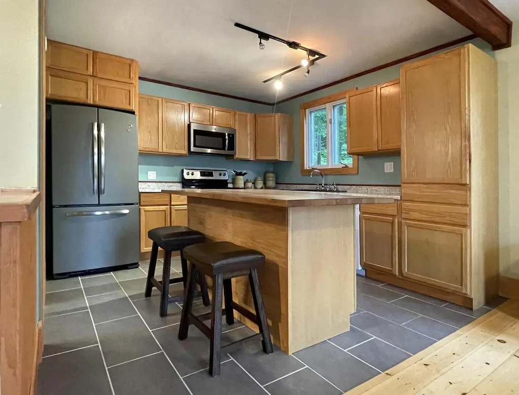 28 South Shore Road Monkton VT 05469