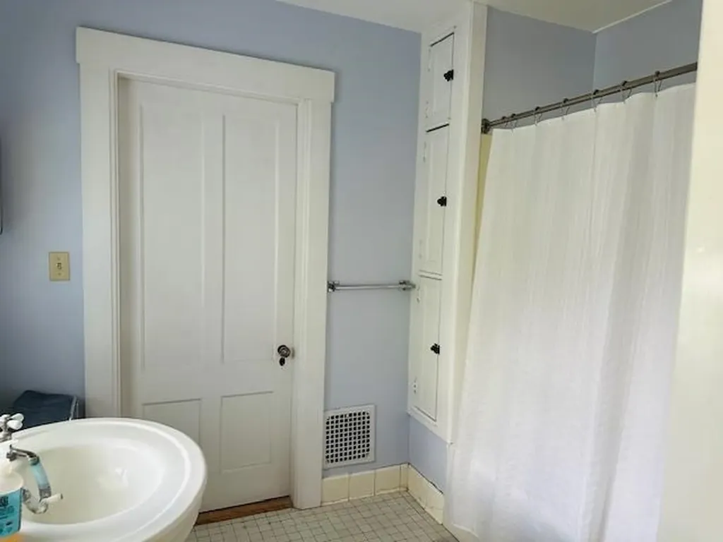 40 Oak Street Brattleboro VT 05301