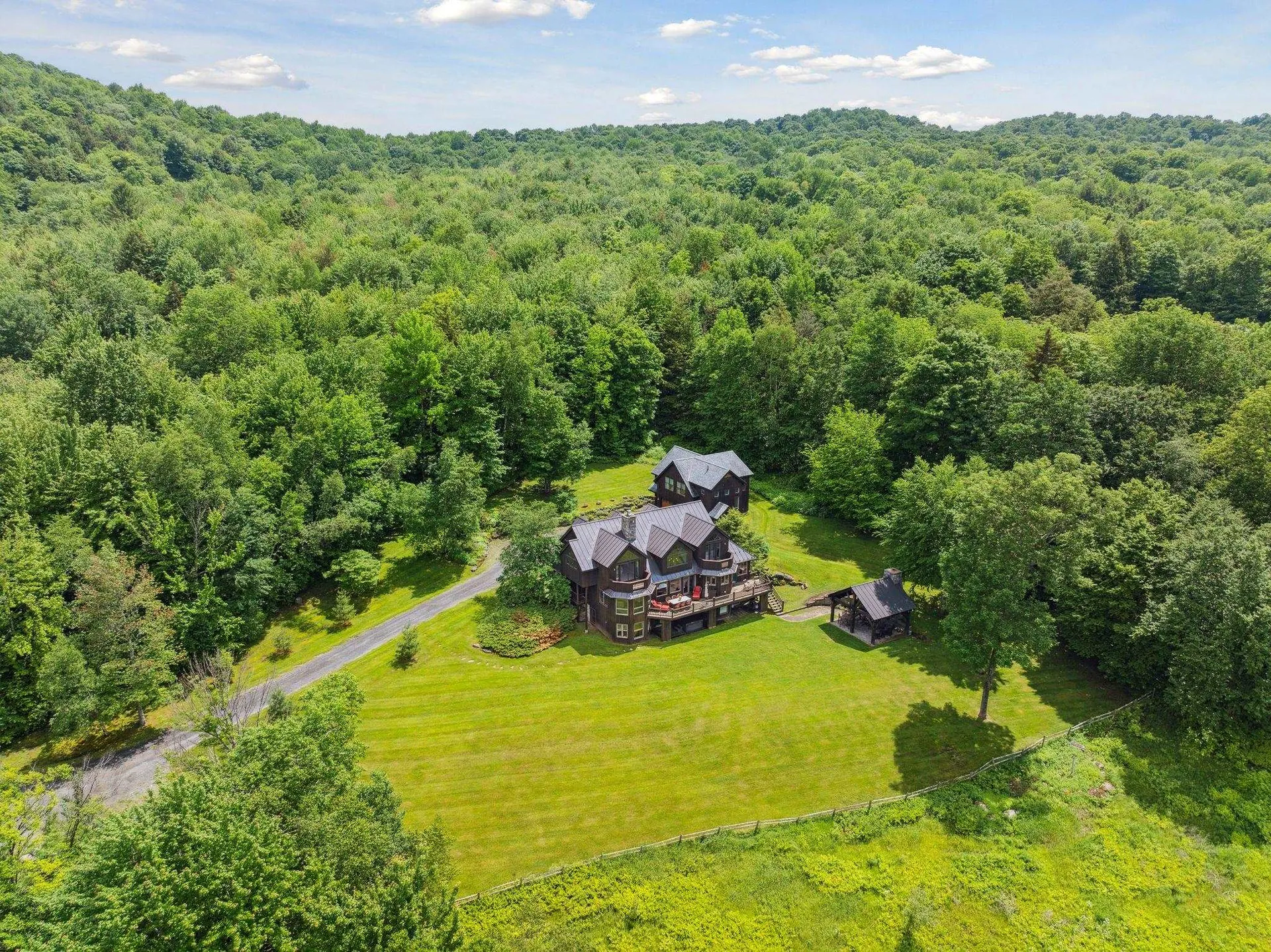 864 North Hill Road Stowe VT 05672