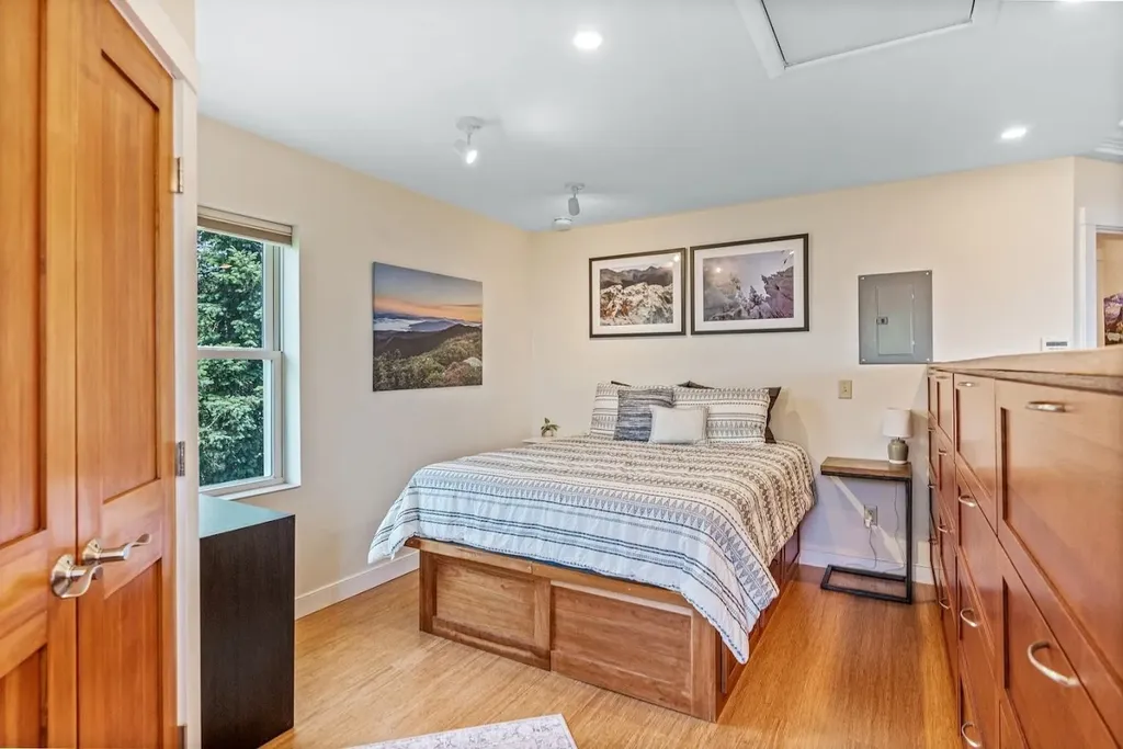 71 North Avenue Burlington VT 05401