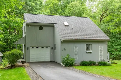 15 Eastman Drive Derry NH 03038